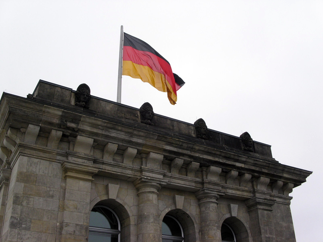 building-with-german-flag-1490505-640x480